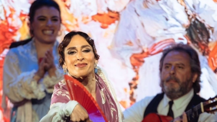 Imagen principal del artículo Alegrías en directo: el flamenco más vibrante sobre el tablao en Barcelona