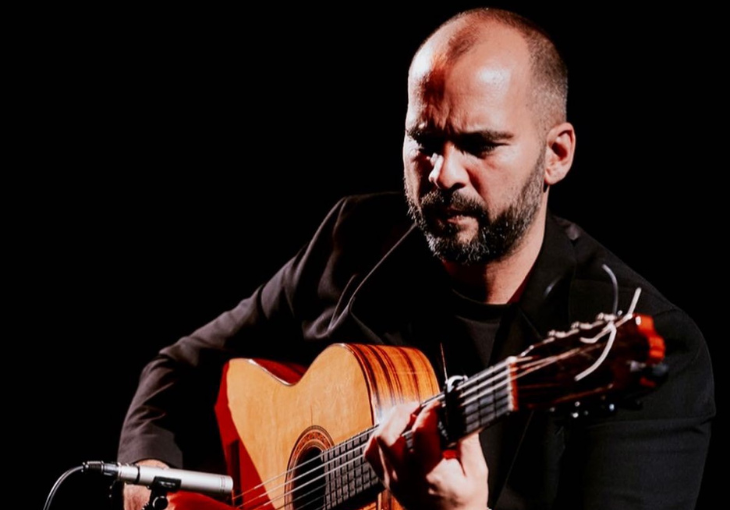 Imagen principal del artículo Eduardo Cortés: la guitarra flamenca que conecta Barcelona con las raíces del arte jondo